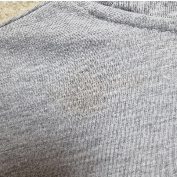 Levi's T Shirt Mens Medium Grey Red Logo Housemark Stretch Jersey - Picture 4 of 6